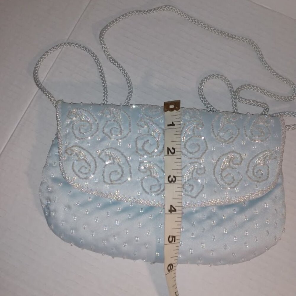 Vintage light blue beaded purse with corded strap. - Picture 3 of 4
